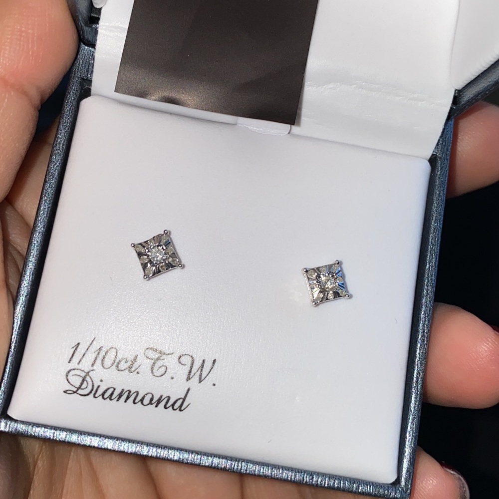 Diamond earrings